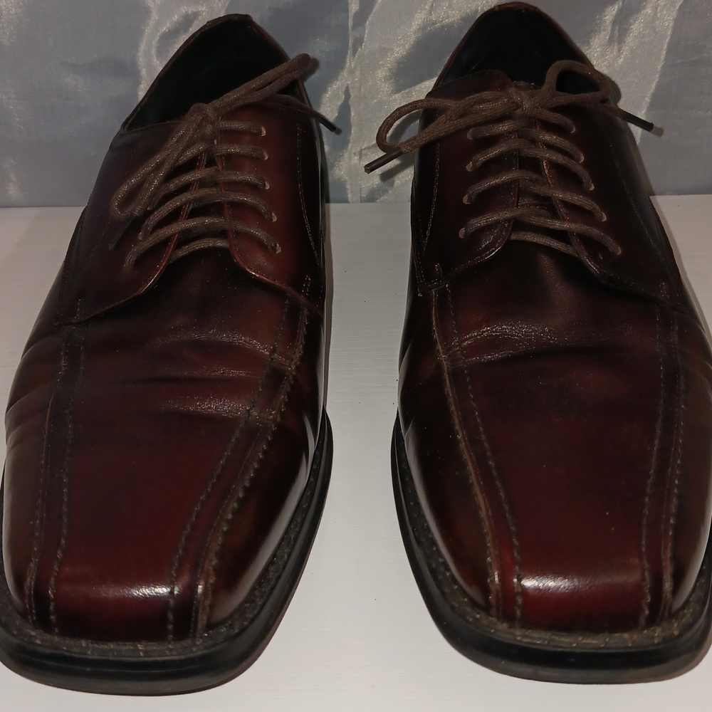 "Claiborne" Men's Dark Brown Leather Oxfords Size 9M